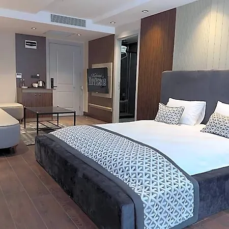 Hotel Nevizade Avangart 3*